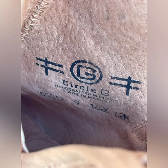 Circle G by Corral Ladies Brown Cutout Bootie 9 - Picture 7 of 8